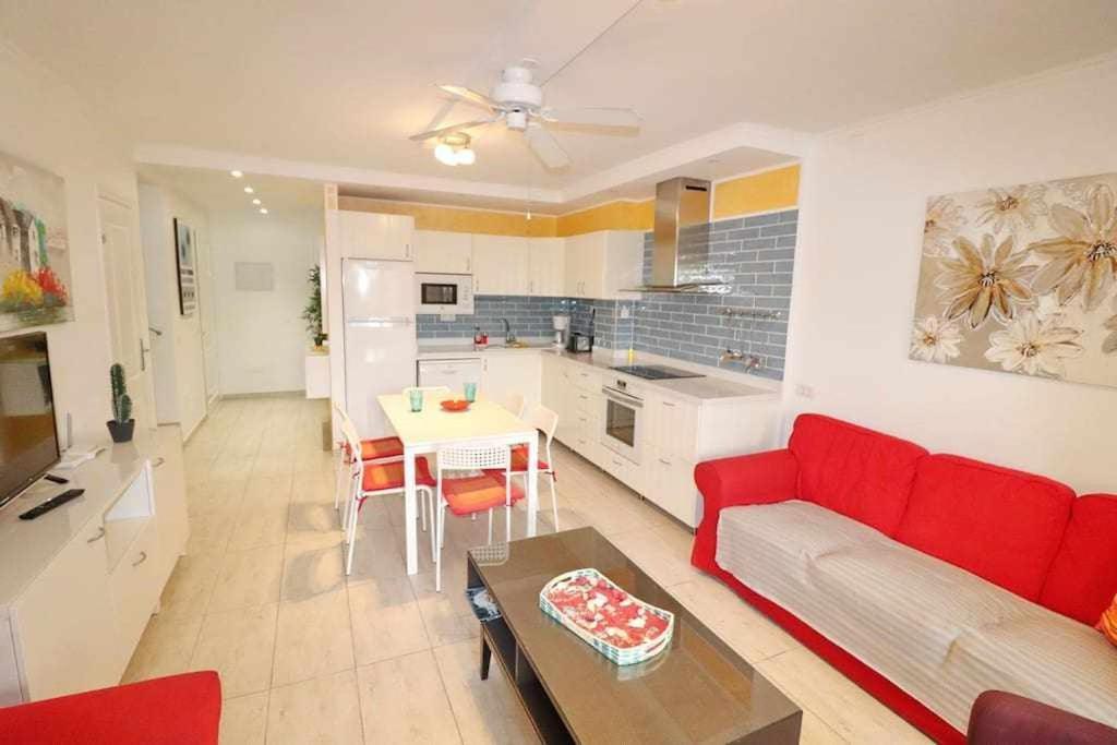 Mare B12 By Tenerife & Sales * Costa Adeje (Tenerife)